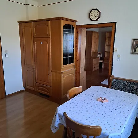 Anna - Austrian In Marchfeld Im Weinviertel