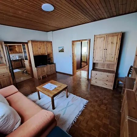 Anna - Austrian In Marchfeld Im Weinviertel * Marchegg