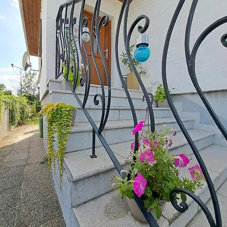 Anna - Austrian In Marchfeld Im Weinviertel Marchegg