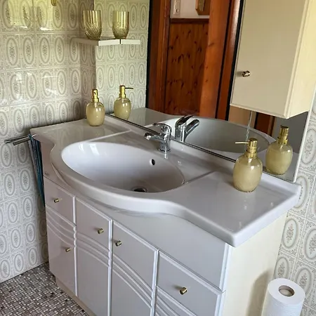 Anna - Austrian In Marchfeld Im Weinviertel * Marchegg