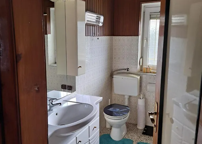 Anna - Austrian In Marchfeld Im Weinviertel * Marchegg