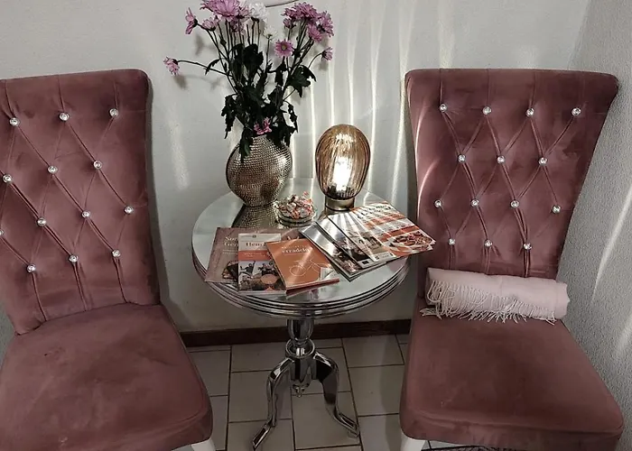 Anna - Austrian In Marchfeld Im Weinviertel Marchegg