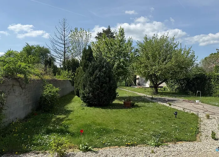 Anna - Austrian In Marchfeld Im Weinviertel * Marchegg