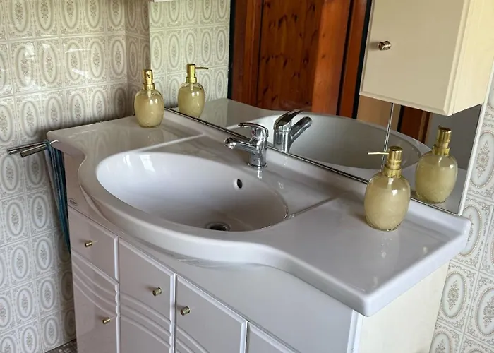 Anna - Austrian In Marchfeld Im Weinviertel * Marchegg